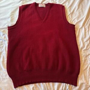Vintage Duhollow Wool Blend Classic V-Neck Sweater Vest in Rich Red